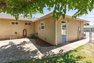 1208 Feather Ave, Oroville, CA 95965 - Photo 23