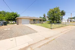 1208 Feather Ave, Oroville, CA 95965 - Photo 3