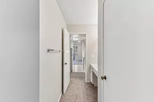 2292 Woodside Ln, Sacramento, CA 95825 - Photo 25