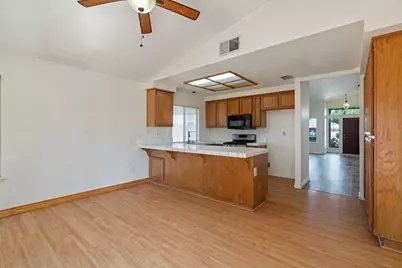 6427 Canyon Creek Way, Elk Grove, CA 95758 - Photo 13