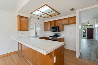 6427 Canyon Creek Way, Elk Grove, CA 95758 - Photo 11