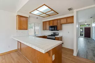 6427 Canyon Creek Way, Elk Grove, CA 95758 - Photo 11