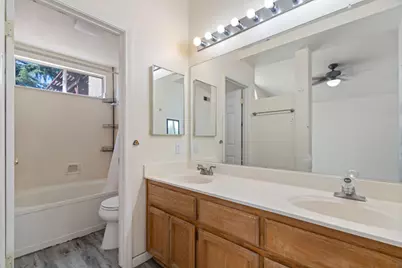 6427 Canyon Creek Way, Elk Grove, CA 95758 - Photo 23