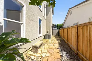 124 Blue Bonnet Ct, Roseville, CA 95661 - Photo 45