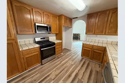 2810 Vi Court, Yuba City, CA 95993 - Photo 3