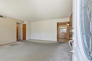 5406 Canfield Ave, Sacramento, CA 95608 - Photo 9