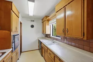 5406 Canfield Ave, Sacramento, CA 95608 - Photo 15
