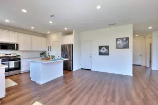 5439 Drawbridge Wy, Riverbank, CA 95367 - Photo 13