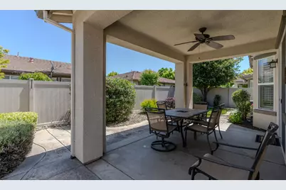 2362 Shadow Berry Drive, Manteca, CA 95336 - Photo 19