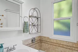 3933 Loreto Way, Sacramento, CA 95821 - Photo 21