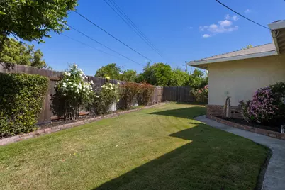 1391 Los Padres Way, Sacramento, CA 95831 - Photo 27