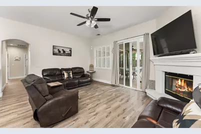 9656 Holly Glen Way, Elk Grove, CA 95757 - Photo 11