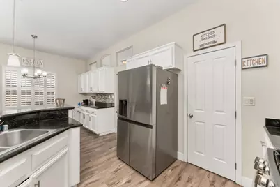 9656 Holly Glen Way, Elk Grove, CA 95757 - Photo 9