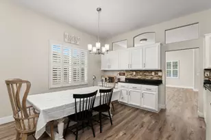 9656 Holly Glen Way, Elk Grove, CA 95757 - Photo 11