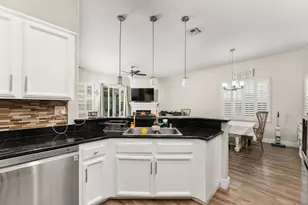 9656 Holly Glen Way, Elk Grove, CA 95757 - Photo 9