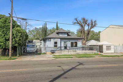 425 N Sacramento Street, Lodi, CA 95240 - Photo 1