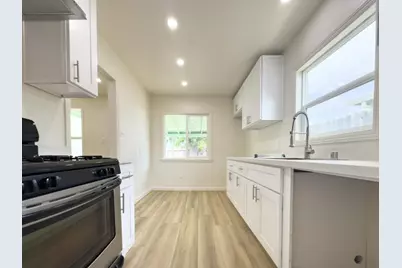 5020 Emerson Rd., Sacramento, CA 95820 - Photo 9