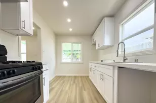 5020 Emerson Rd, Sacramento, CA 95820 - Photo 9