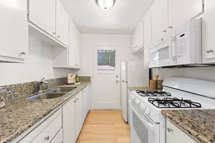 301 Harding Blvd, Roseville, CA 95678 - Photo 3