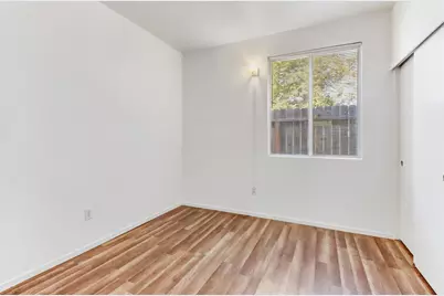 8203 Gardenside Court, Sacramento, CA 95829 - Photo 23