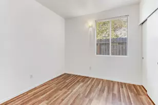 8203 Gardenside Ct, Sacramento, CA 95829 - Photo 23