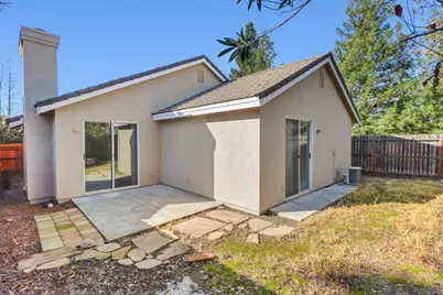 8203 Gardenside Court, Sacramento, CA 95829 - Photo 33