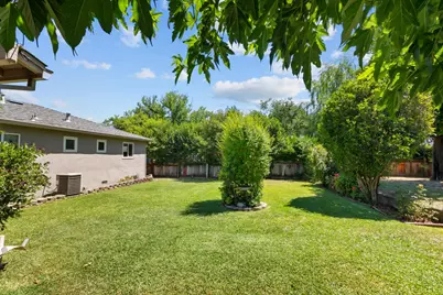 6545 Miles Ln, Carmichael, CA 95608 - Photo 21