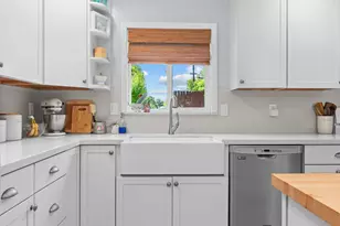 6545 Miles Ln, Carmichael, CA 95608 - Photo 15