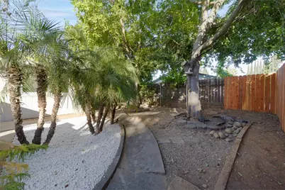 10216 Rockingham Drive, Sacramento, CA 95827 - Photo 35