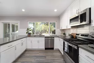 10216 Rockingham Dr, Sacramento, CA 95827 - Photo 13