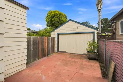 2162 109th Avenue, Oakland, CA 94603 - Photo 25