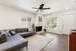 4914 Cabrillo Way, Sacramento, CA 95820 - Photo 3