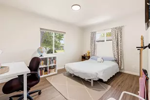 4914 Cabrillo Way, Sacramento, CA 95820 - Photo 17