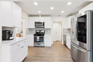 4914 Cabrillo Way, Sacramento, CA 95820 - Photo 9