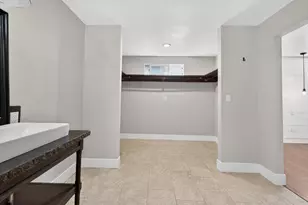 2424 Killarney Way, Modesto, CA 95355 - Photo 19
