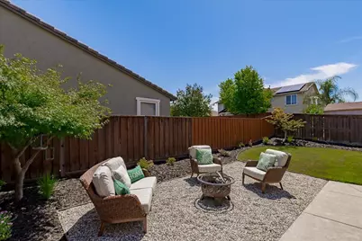 2180 Pistachio Way, Roseville, CA 95747 - Photo 45
