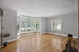 3265 McKinley Blvd, Sacramento, CA 95816 - Photo 9