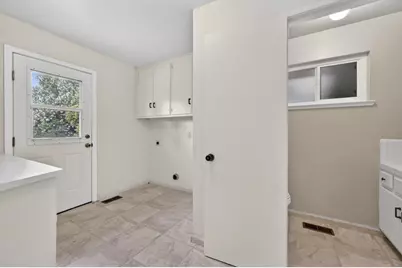 725 Sherwood Drive, Yuba City, CA 95991 - Photo 11