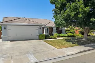 2109 Ashley Ln, Tracy, CA 95377 - Photo 3