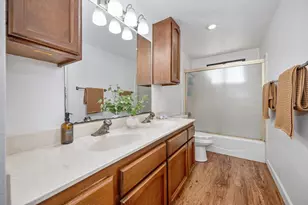 3365 Oakcreek Dr, Rocklin, CA 95677 - Photo 15