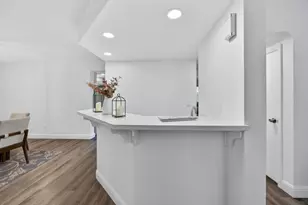 9286 Laguna Green Ct, Elk Grove, CA 95758 - Photo 9