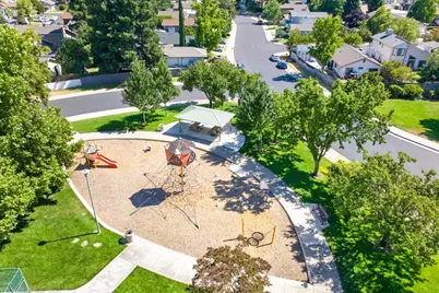 9286 Laguna Green Court, Elk Grove, CA 95758 - Photo 63