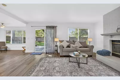 9286 Laguna Green Court, Elk Grove, CA 95758 - Photo 19