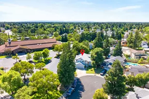 9286 Laguna Green Ct, Elk Grove, CA 95758 - Photo 61