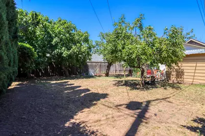 2255 Empress Street, Sacramento, CA 95815 - Photo 25