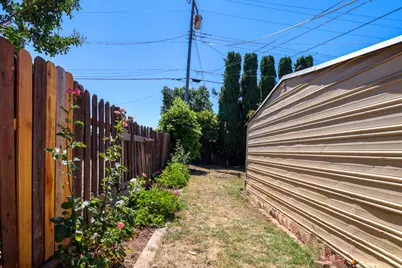 2255 Empress Street, Sacramento, CA 95815 - Photo 23