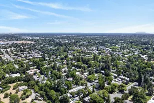 800 Woodside Ln, Sacramento, CA 95825 - Photo 29