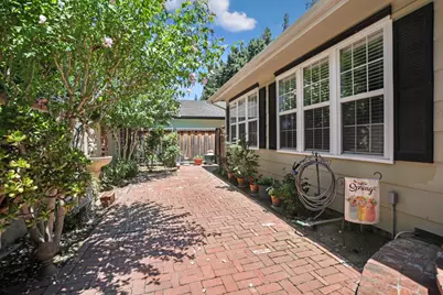 806 S Mills Avenue, Lodi, CA 95242 - Photo 3
