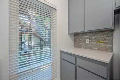 724 Woodside Lane East #6, Sacramento, CA 95825 - Photo 9