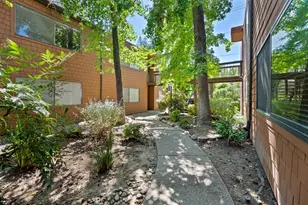 724 Woodside Ln E, Sacramento, CA 95825 - Photo 27